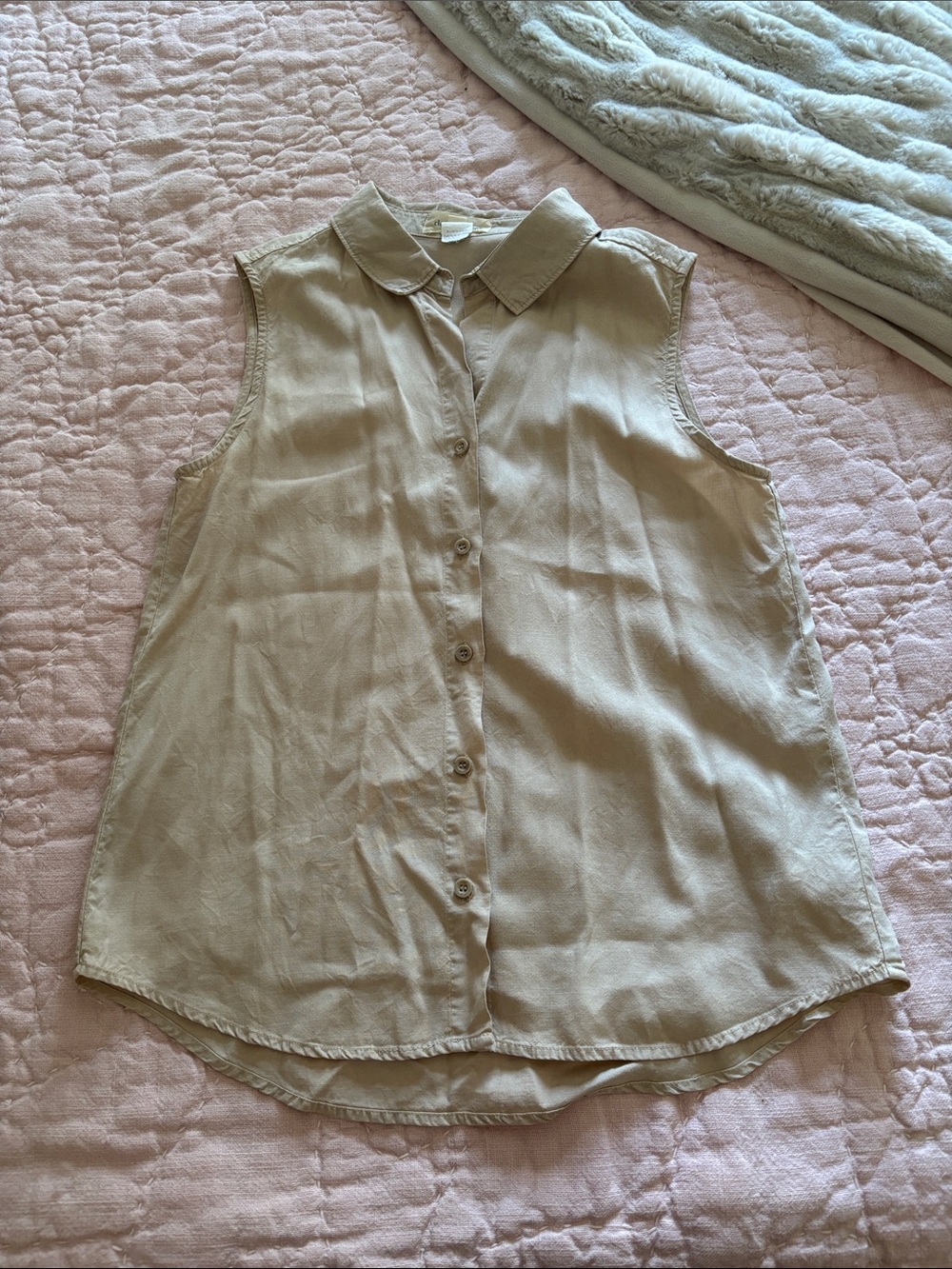 Cloth & Stone Sleeveless Button-Front Collared Women's Top - Beige